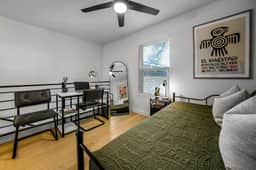 Garden Patio Condo Near Zilker Park & Lady Bird
