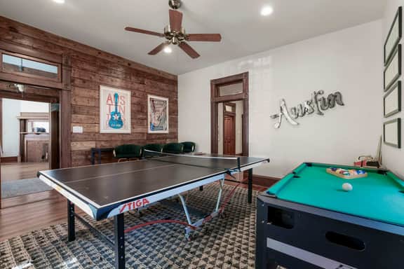 Game Room Home Near Pease Park and Downtown
