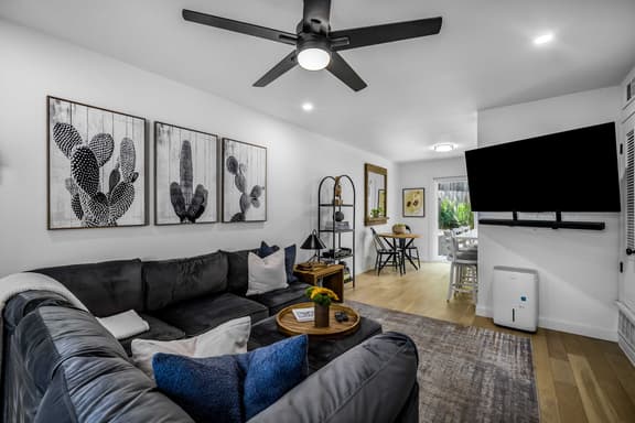 Garden Patio Condo Near Zilker Park & Lady Bird