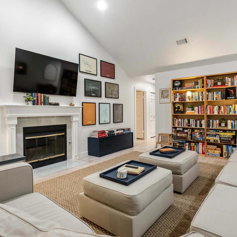 Modern Living | Vaulted Ceilings | Curated Library
